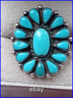 Attractive Native American Sterling Silver Ring w. Turquoise Setting Size 5.5 Attractive Native American Sterling Silver Ring w. Turquoise Setting Size 5.5