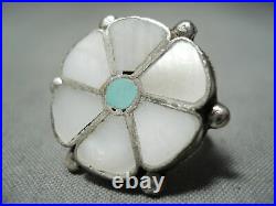 Beautiful Flower Vintage Zuni Turquoise Sterling Silver Ring Old