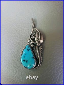 Kingman Turquoise Sterling Silver Navajo Pendandt 6.5 G. Signed By Leonard Nez Kingman Turquoise Sterling Silver Navajo Pendandt 6.5 G. Signed By Leonard Nez