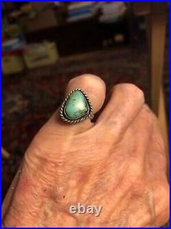 NAVAJO STERLING SILVER OLD PAWN OLD #8 TURQUOISE RING SIZE 7 3.9 g