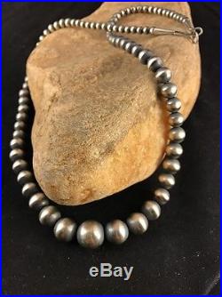 Native American Navajo Pearls Graduated Sterling Silver Bead Necklace 25