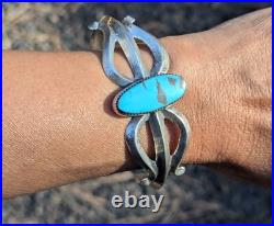 Navajo Cuff Bracelet Sterling Silver Signed NA Turquoise Jewelry Tufa Cast sz 8