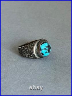 Old Pawn Navajo Sterling Silver and Turquoise Ring. Size 8