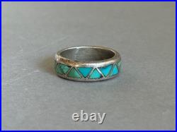 Old Pawn Zuni Sterling Silver with Inlaid Turquoise Wedding Band Ring. Size 10