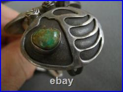 Southwestern Native American Turquoise Sterling Silver Bear Paws Roses Bracelet Southwestern Native American Turquoise Sterling Silver Bear Paws Roses Bracelet