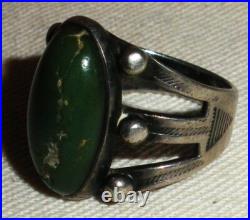 VINTAGE EARLY NAVAJO GREAT GREEN TURQUOISE STERLING SILVER RING SIZE 6 vafo